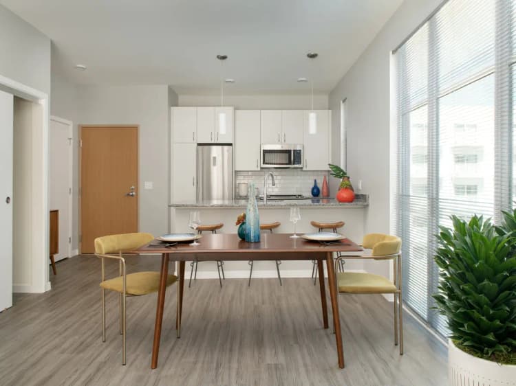 Milwaukee apartments for rent - image - eeeee.jpg