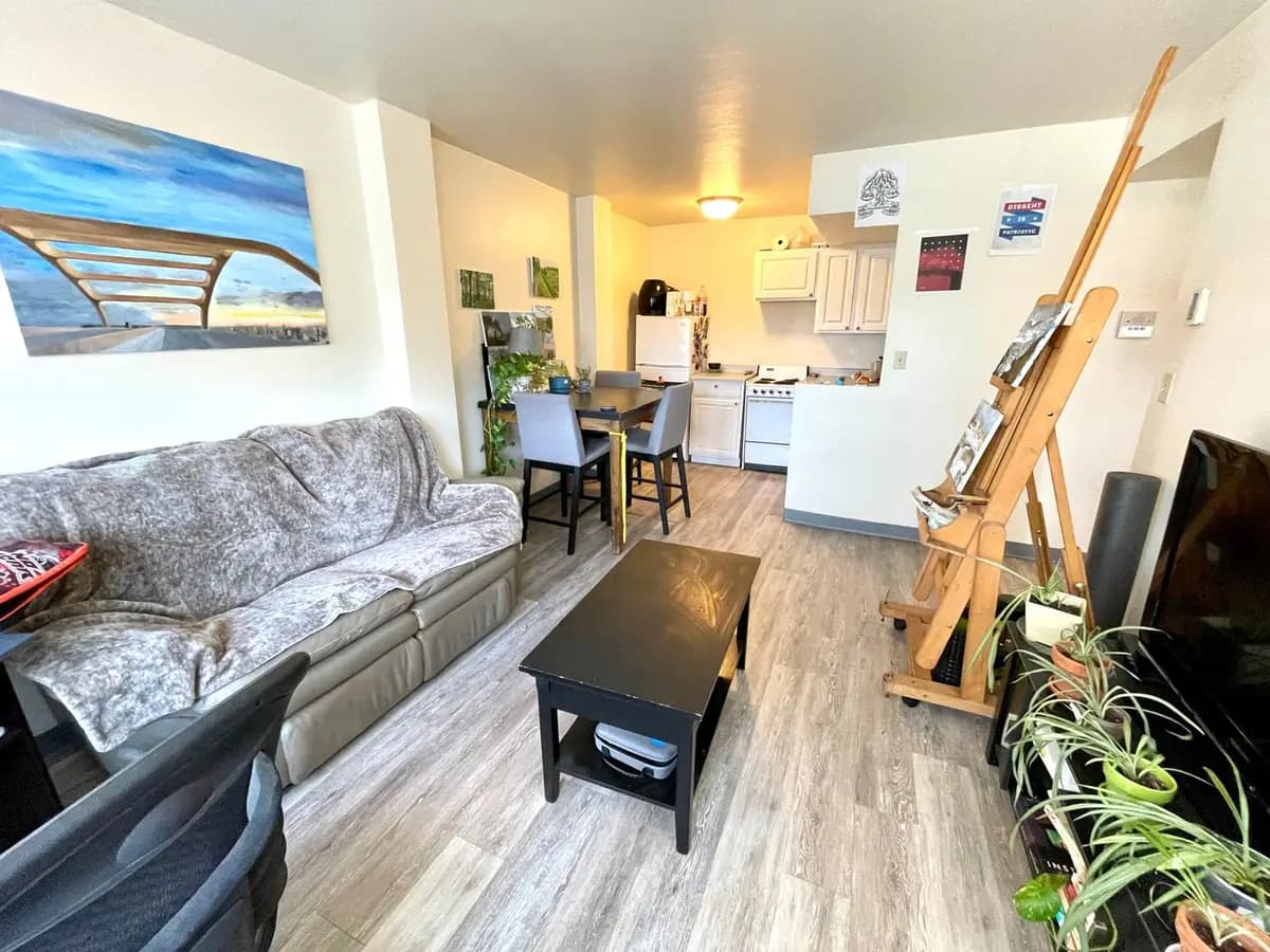 Milwaukee apartments for rent - Property image - 1029 E Knapp St #806, - 3