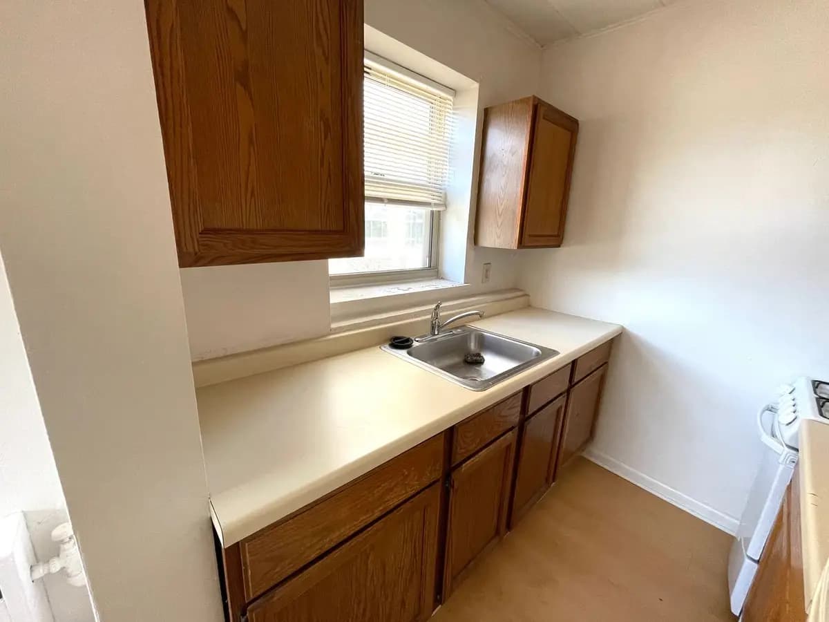 930 N Marshall St. - 303 - undefined - 6