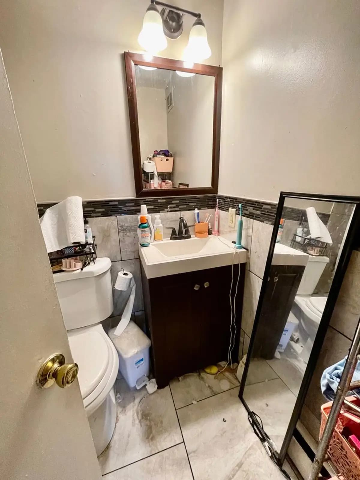 2425 N Oakland Ave #207 - undefined - 6