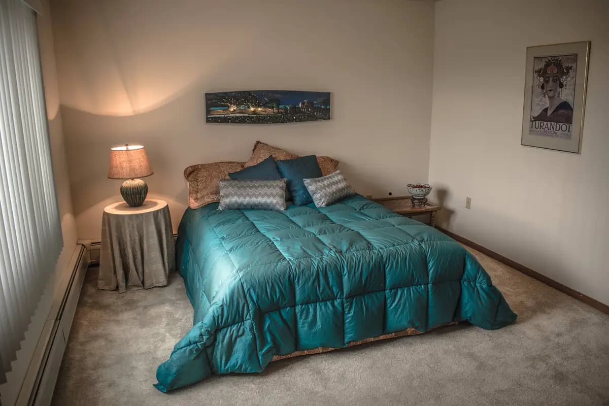 Petretti Apartment (2524 18th St) - Apartment - 18