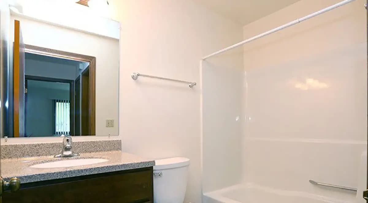 Westchester Apartments - Apartment - 10