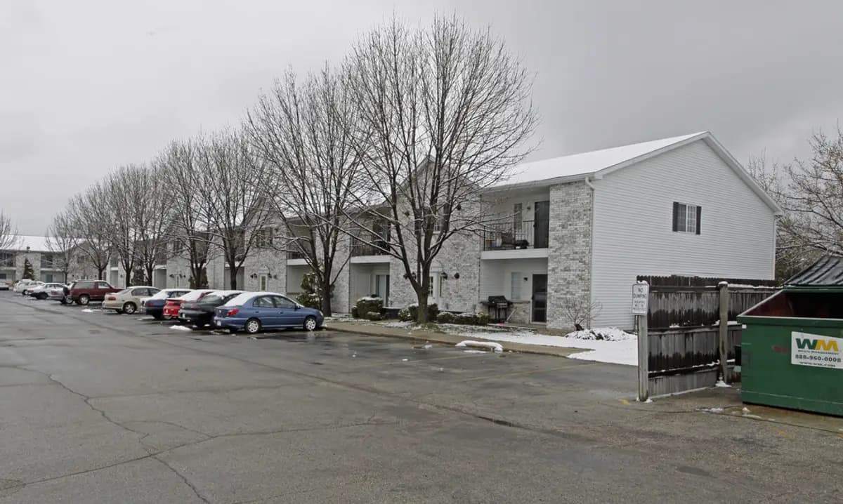 Milwaukee apartments for rent - Property image - Villa Michael - 3