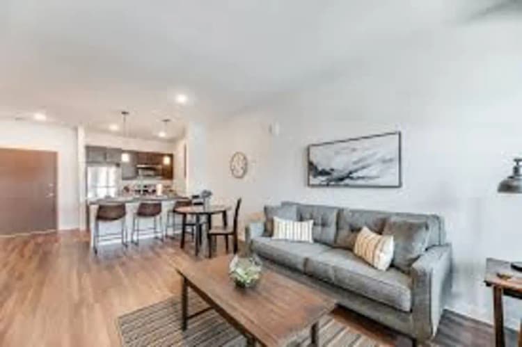 Milwaukee apartments for rent - image - unioncourt1.png