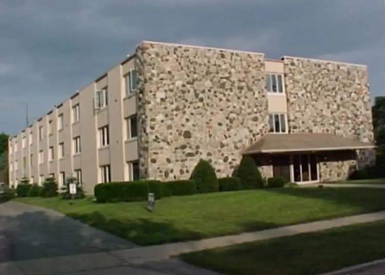 Milwaukee apartments for rent - image - i.webp