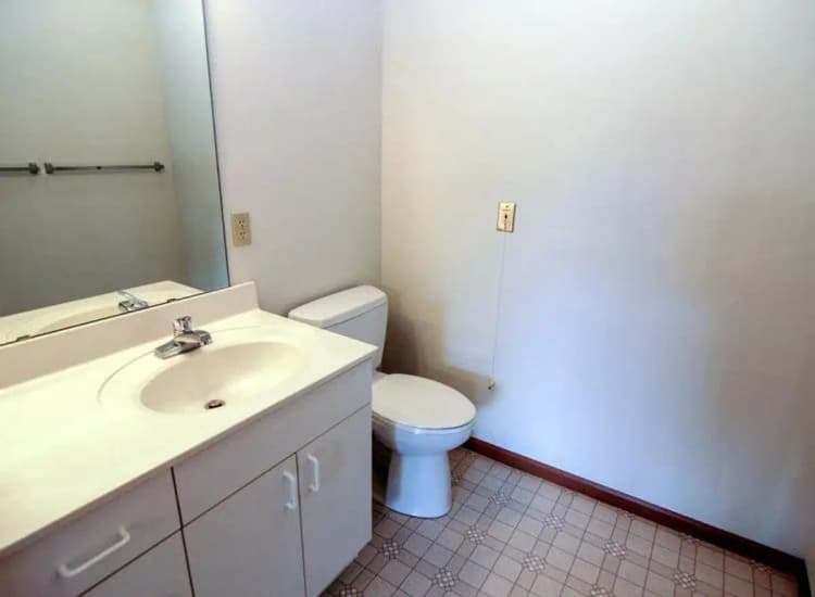 Milwaukee apartments for rent - image - 11.webp