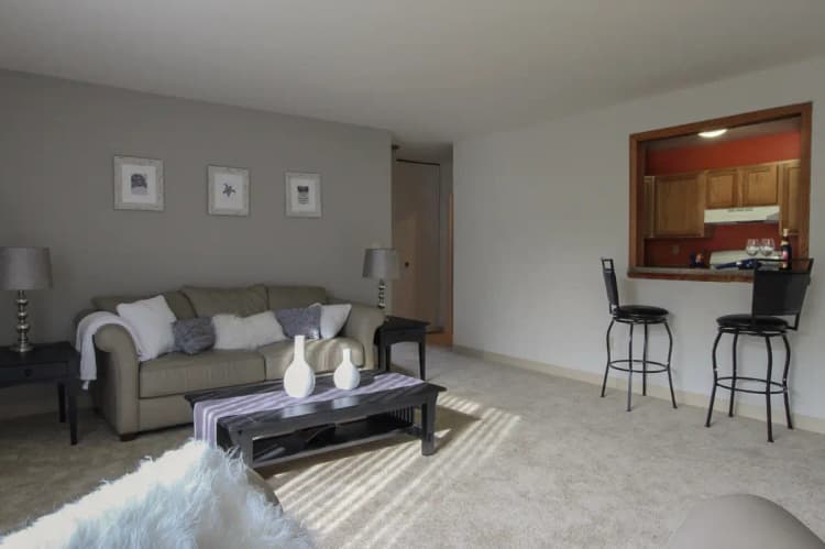 Milwaukee apartments for rent - image - IMG_5869-2048x1364.webp