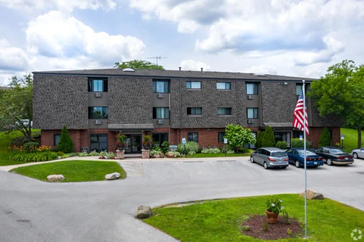 Milwaukee apartments for rent - image - phase-1-property.webp