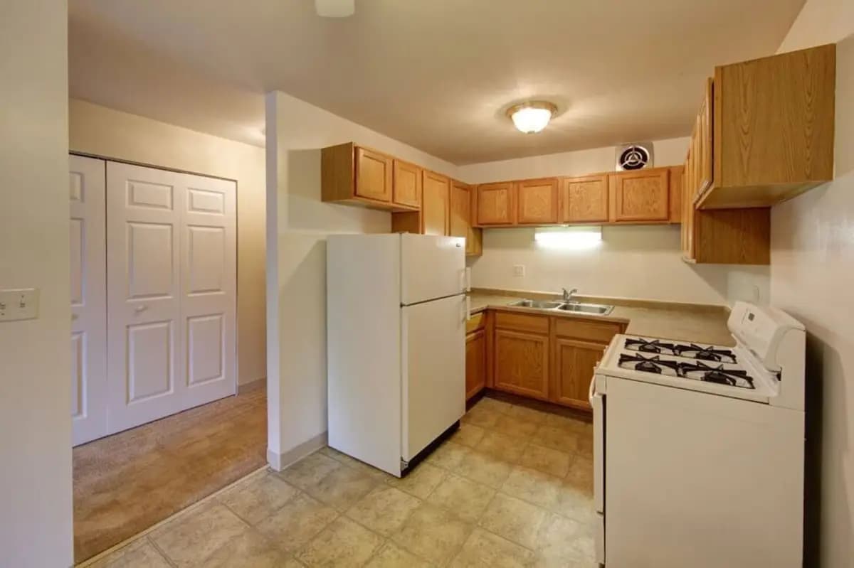 Milwaukee apartments for rent - Property image - Prairie Villa Senior - 2