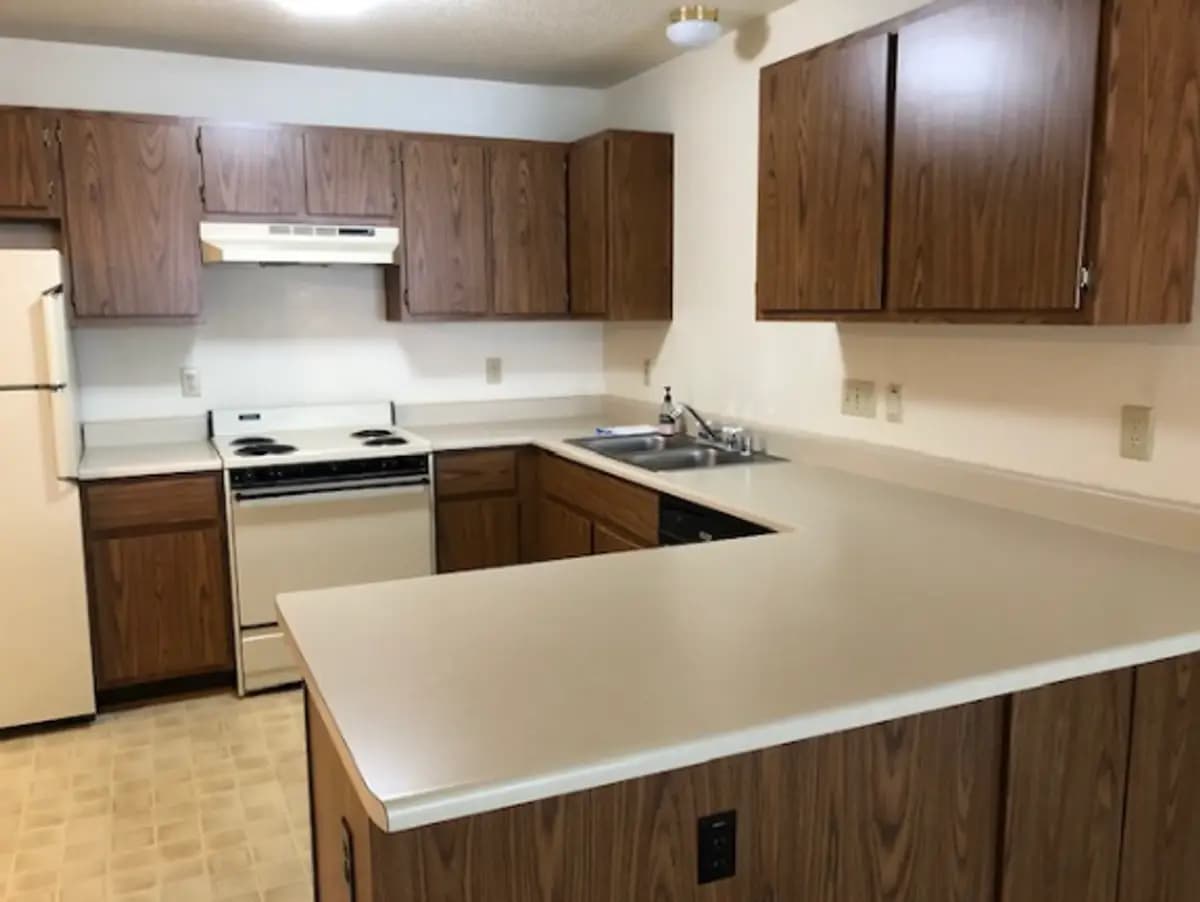 Forest Arms Apartment - Apartment - 4