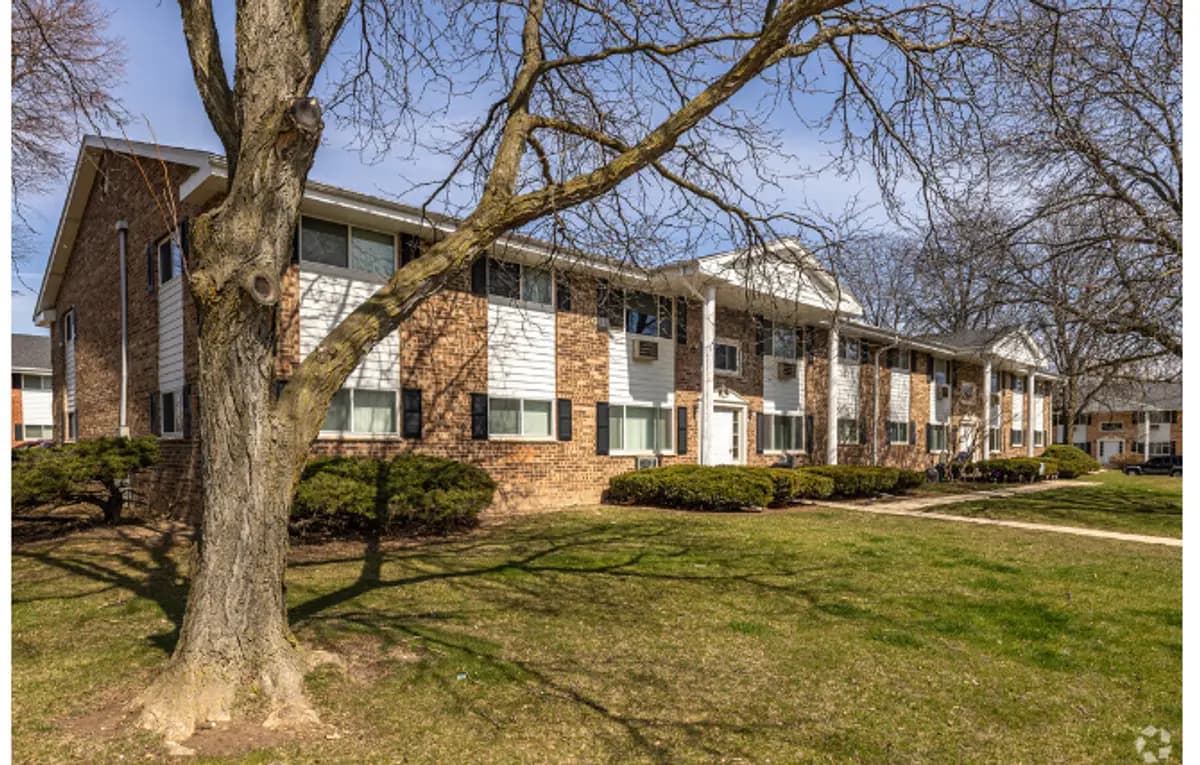 Willowick Apts - Apartment - 5