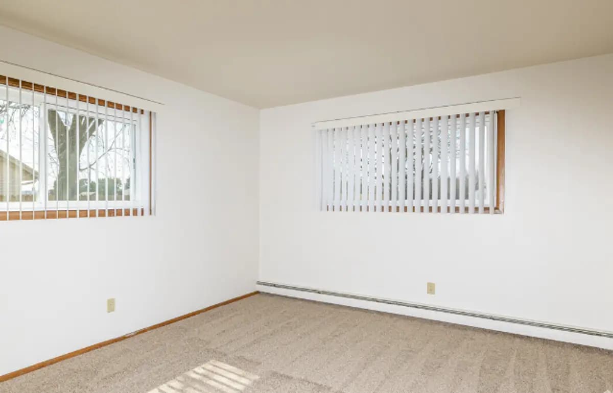 Willowick Apts - Apartment - 17
