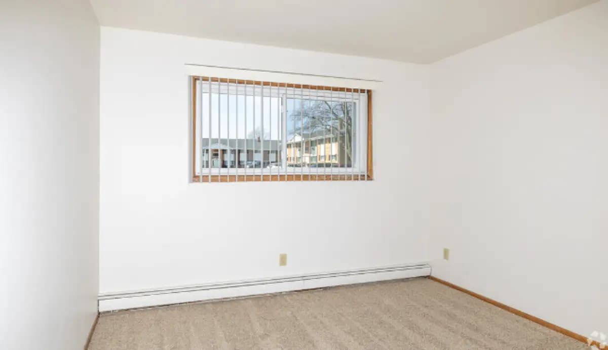 Willowick Apts - Apartment - 18