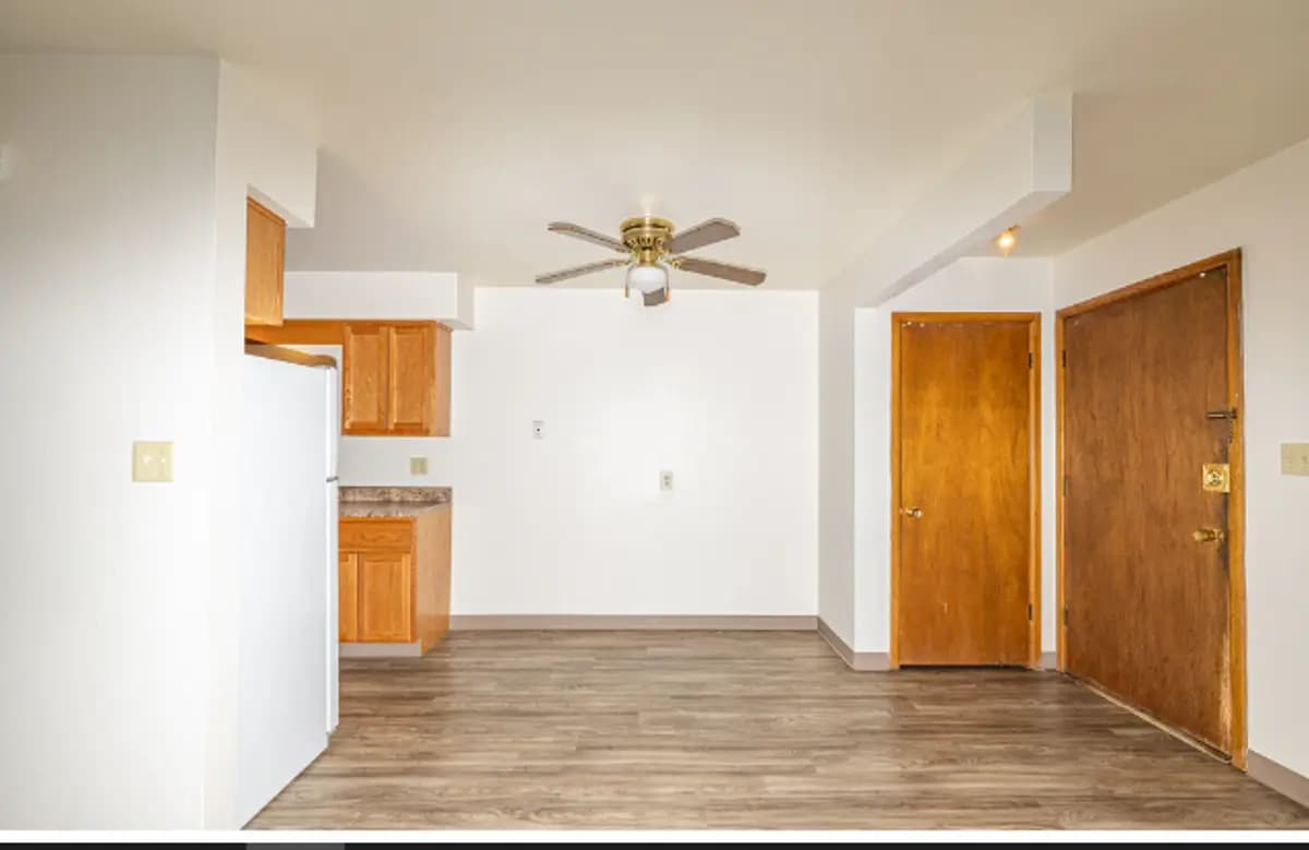 Willowick Apts - Apartment - 13