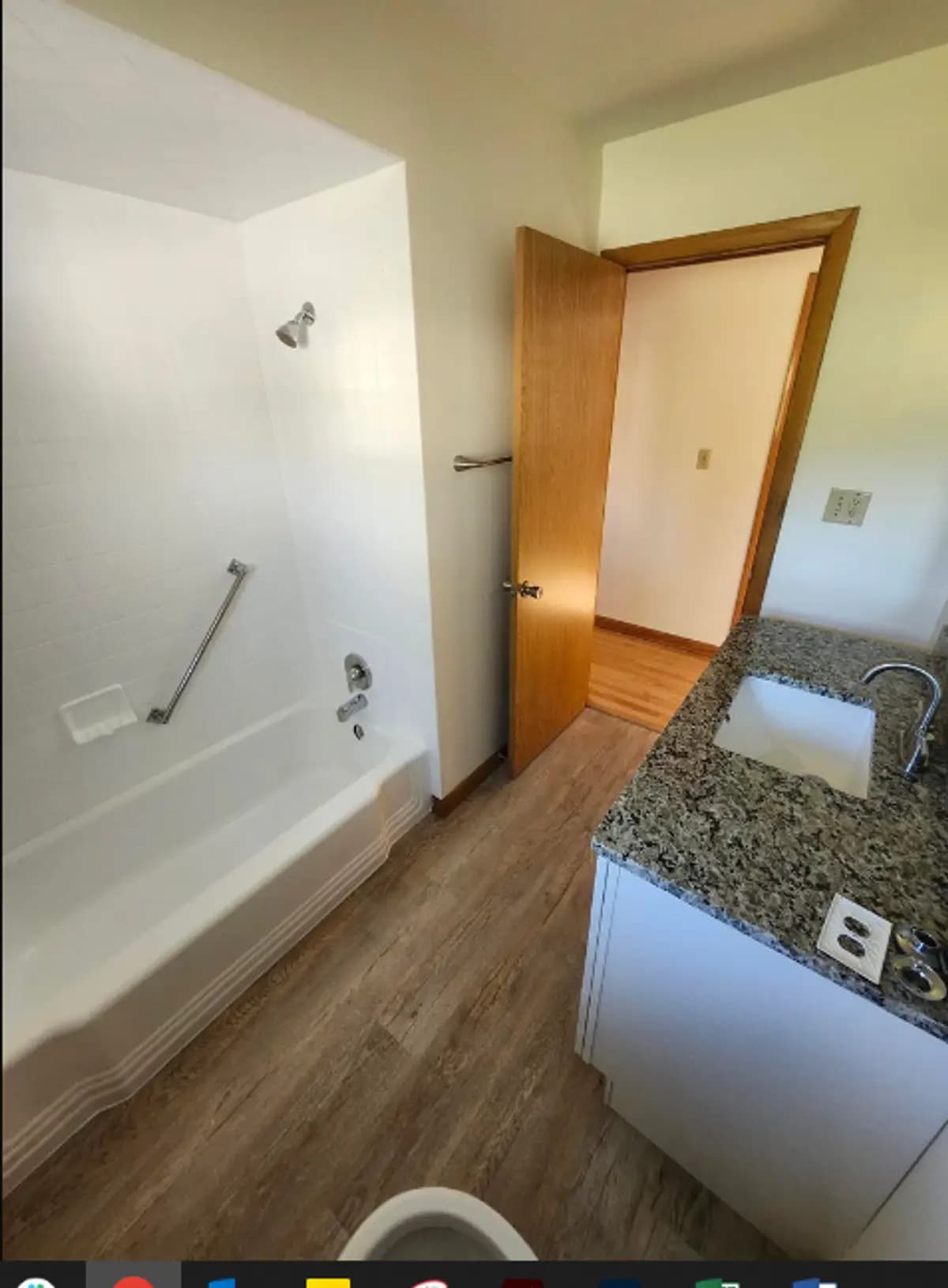 7841 10th Ave - Apartment - 15