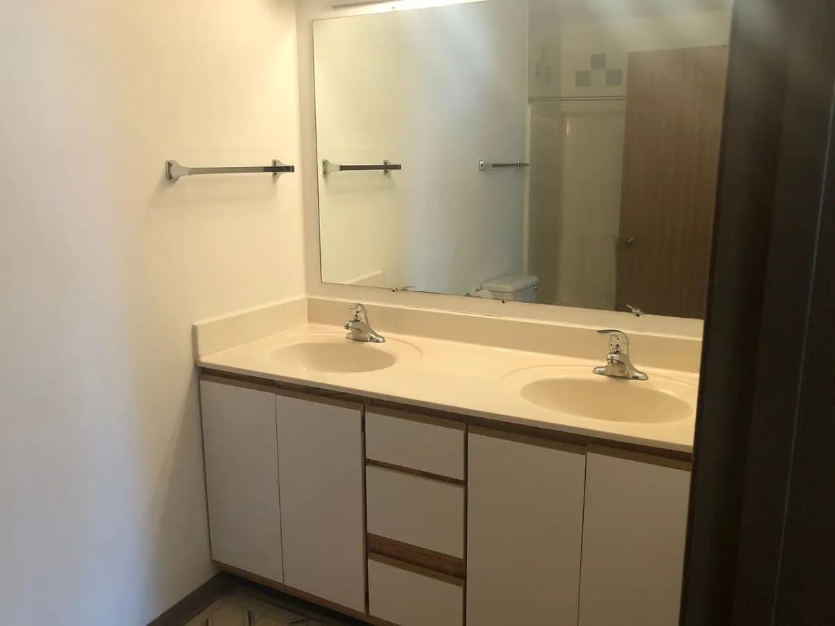 Lakewood Apartments - Apartment - 15