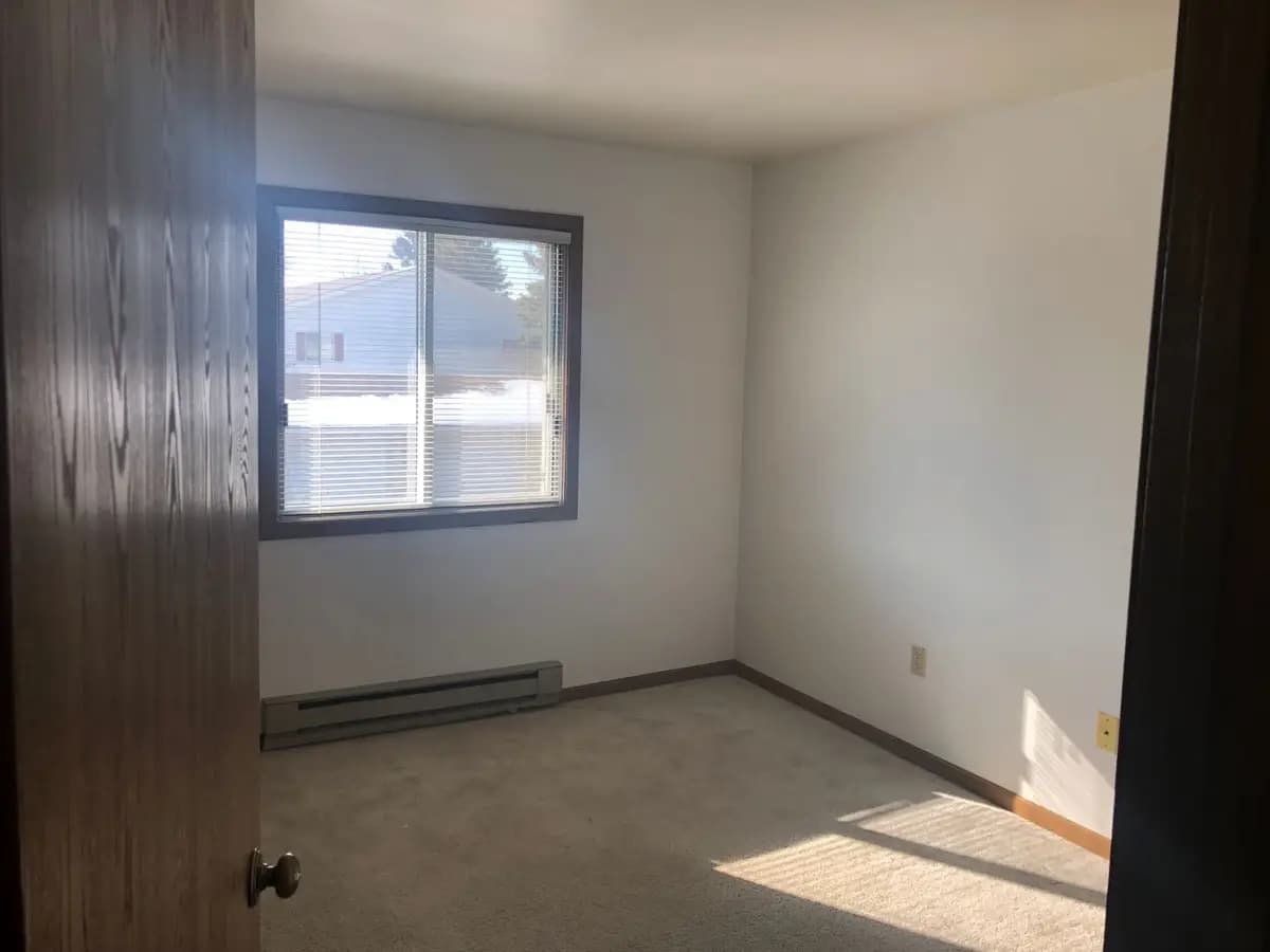 Lakewood Apartments - Apartment - 25