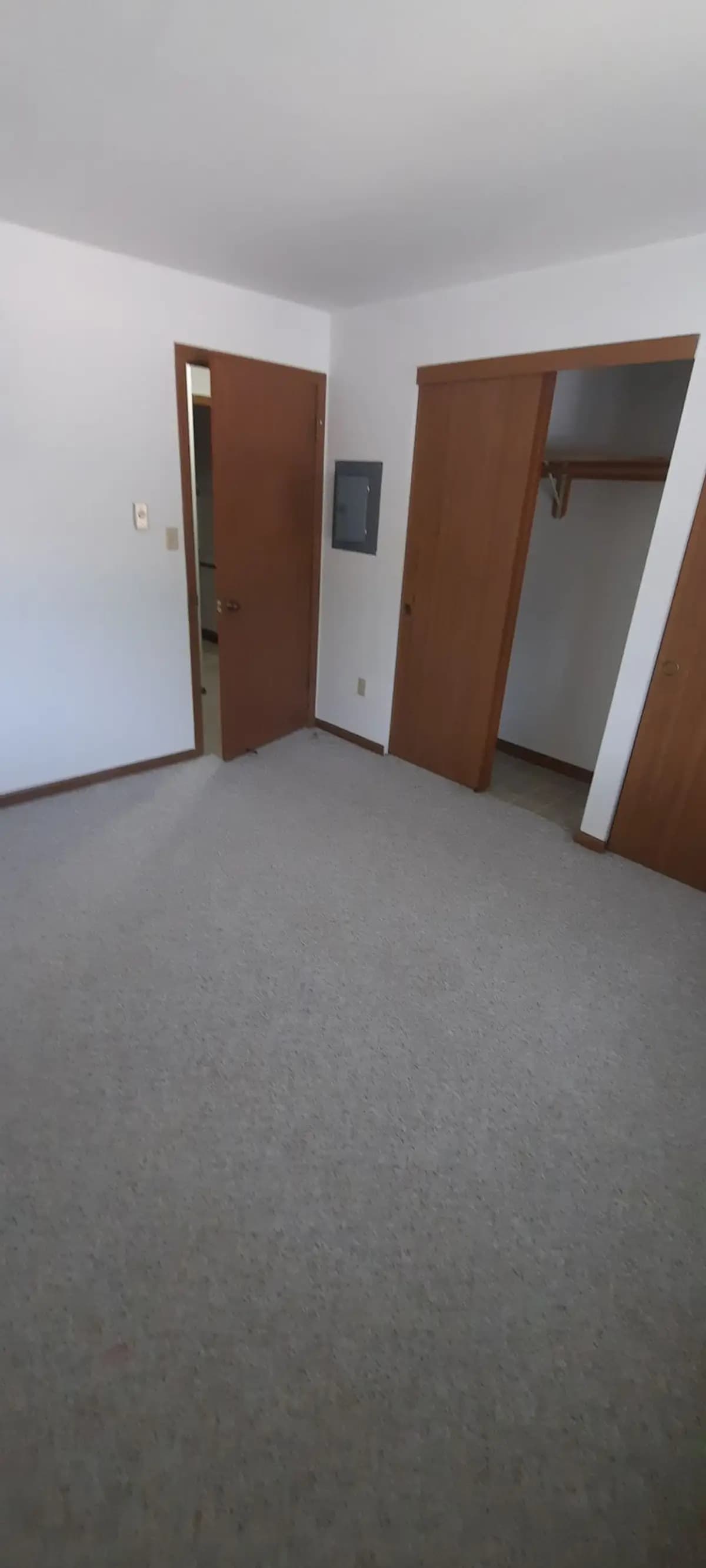 Lakewood Apartments - Apartment - 11