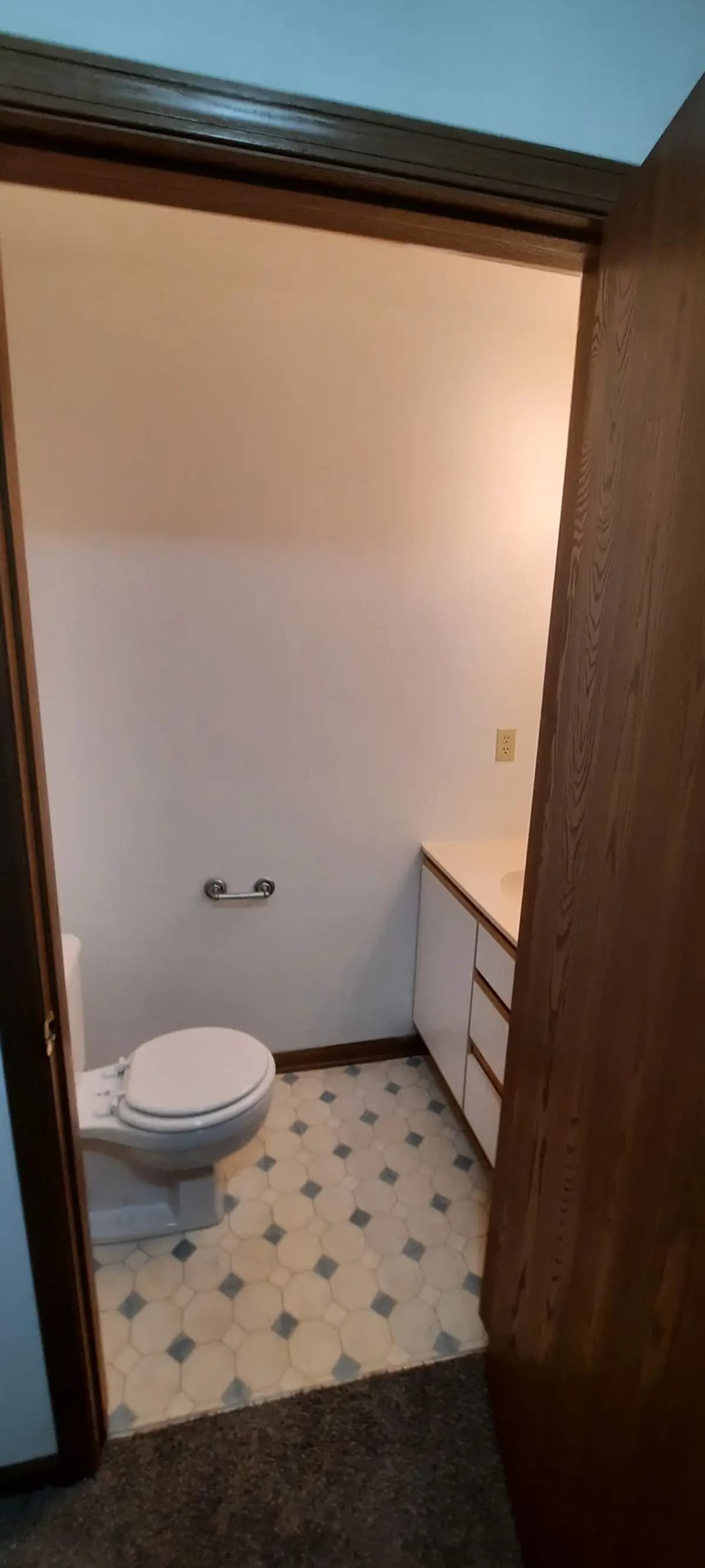 Lakewood Apartments - Apartment - 10