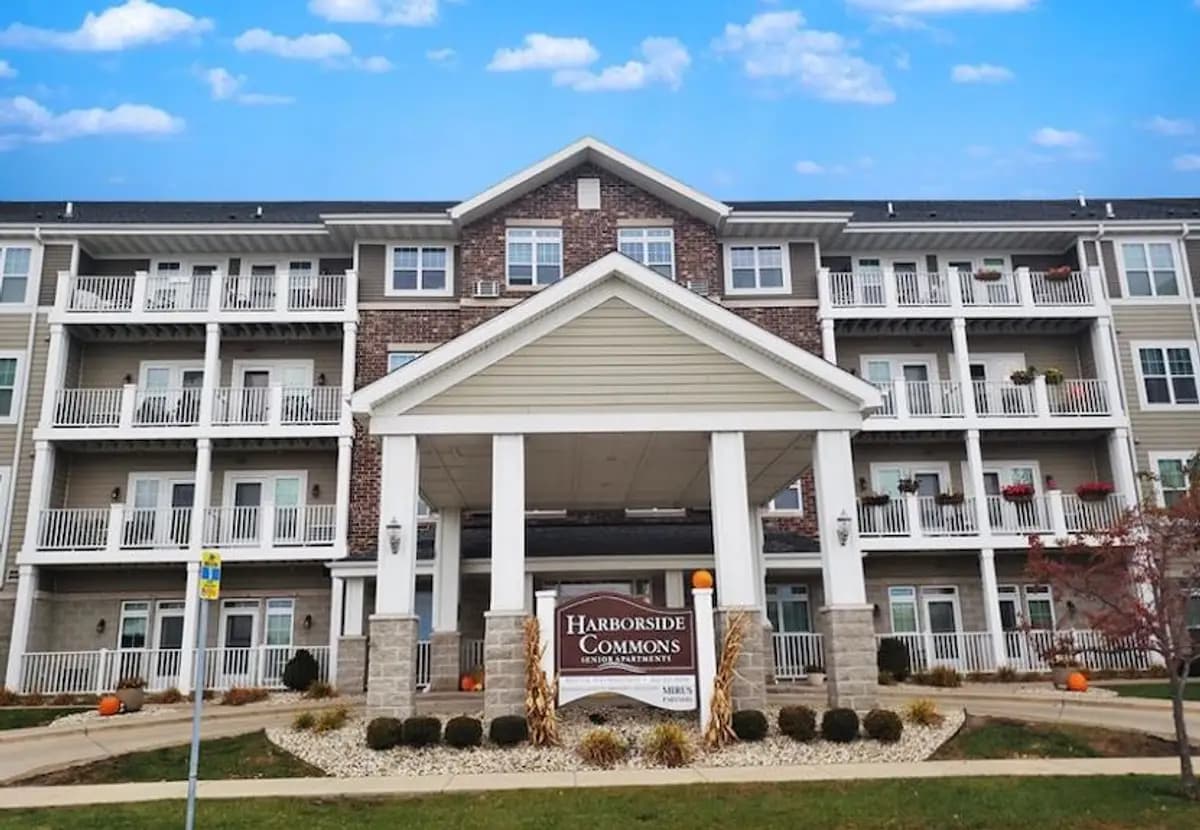 Milwaukee apartments for rent - Property image - Harborside Commons Apartments - 1