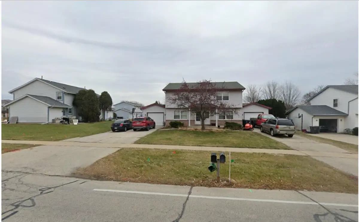 Milwaukee apartments for rent - Property image - 4310-4312 S 51st St Unit 4312 - 1