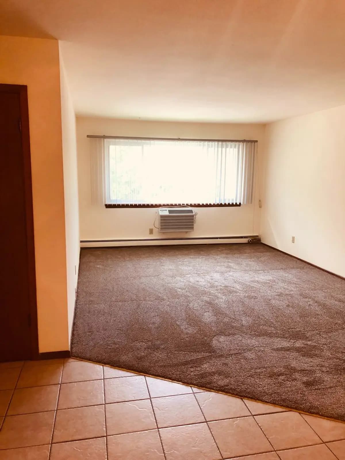 Spruce Court Apartments - Apartment - 17