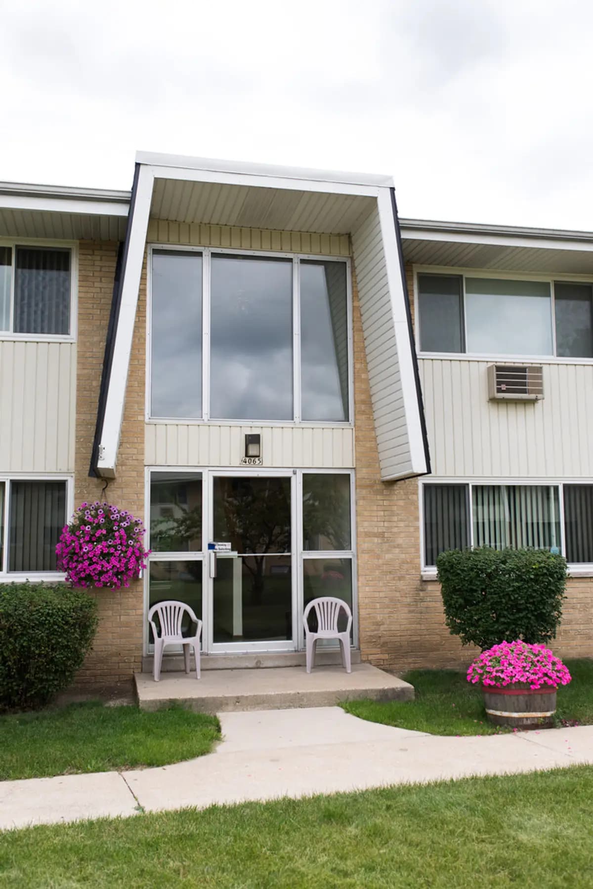 Milwaukee apartments for rent - image - large (5).jpg