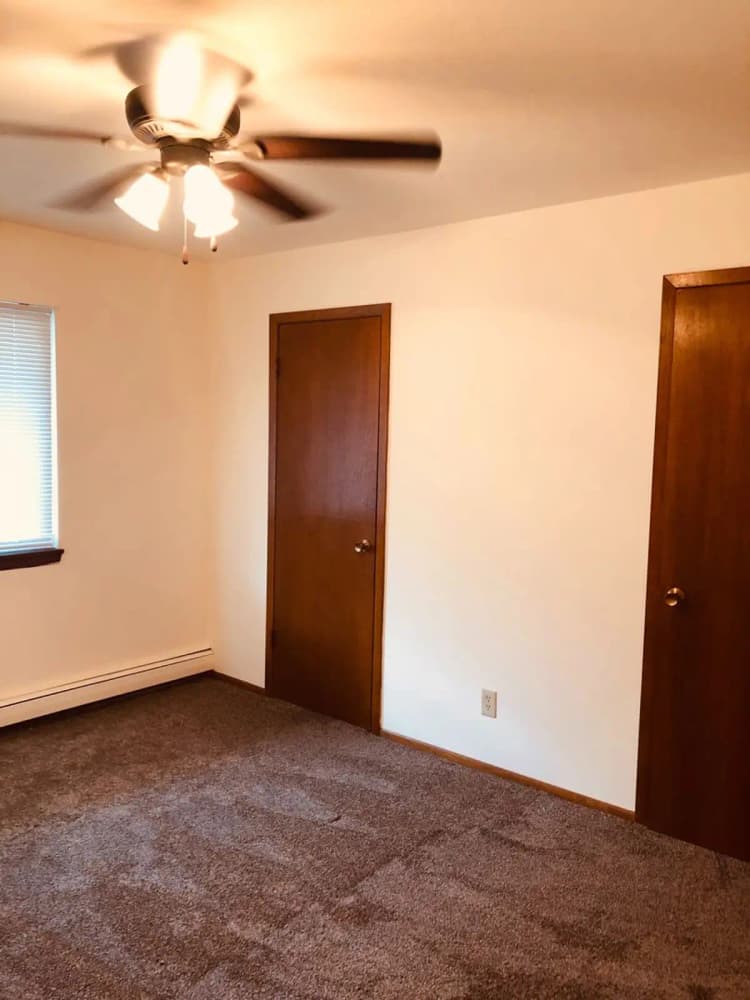Milwaukee apartments for rent - image - large (7).jpeg