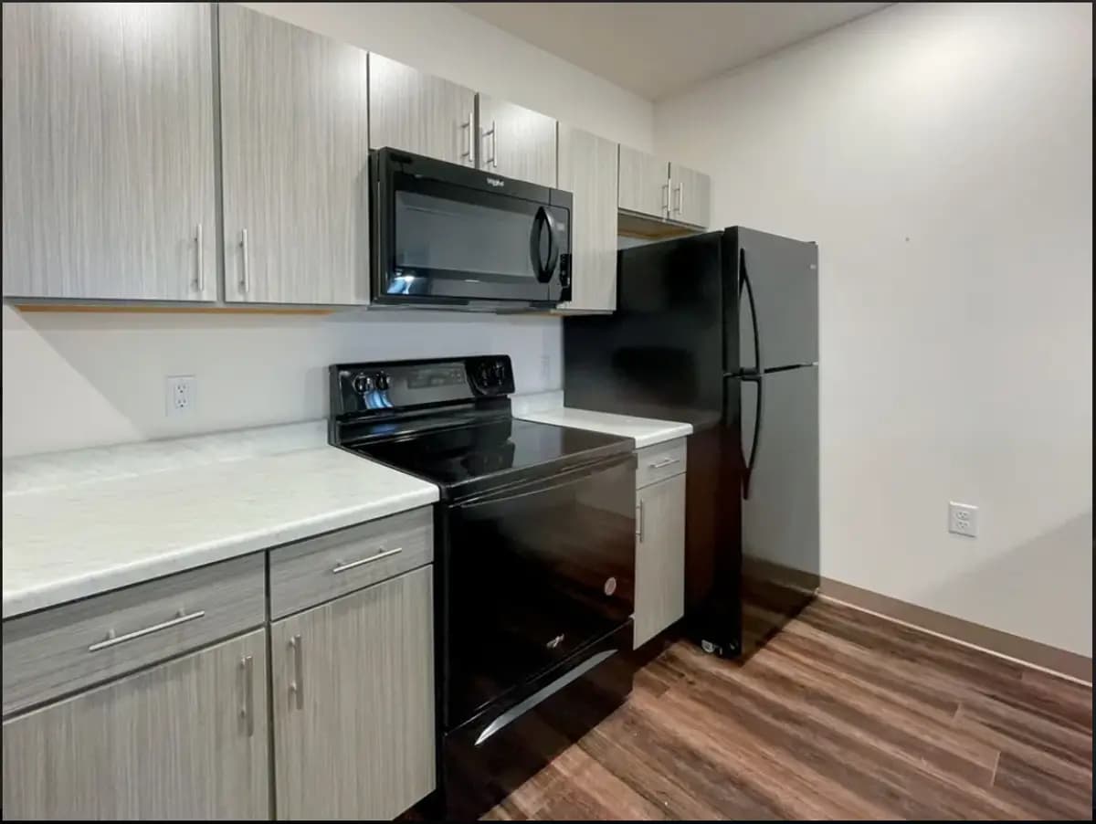 Gateway Lofts - Apartment - 14