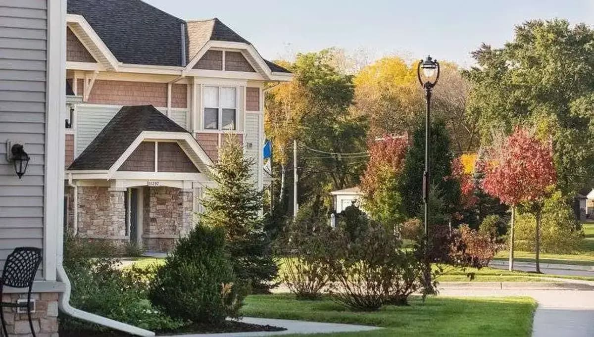 Milwaukee apartments for rent - Property image - test w sort - 3