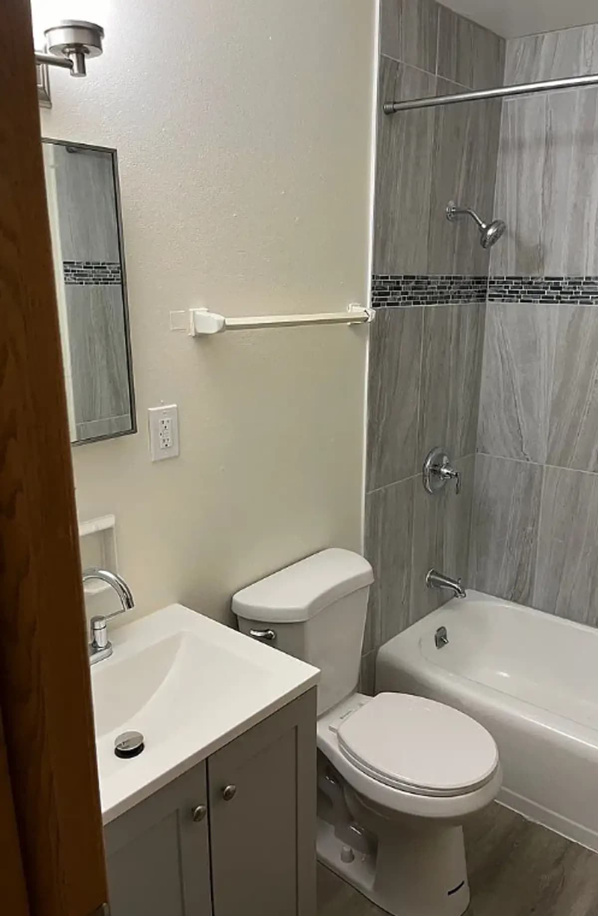 5875-5881 Tower Road - Apartment - 4