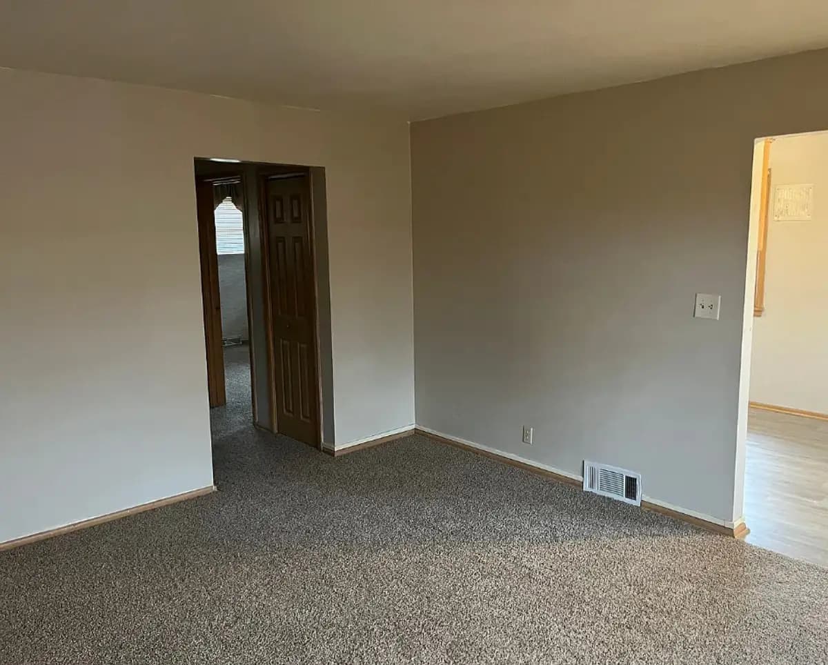 5875-5881 Tower Road - Apartment - 9