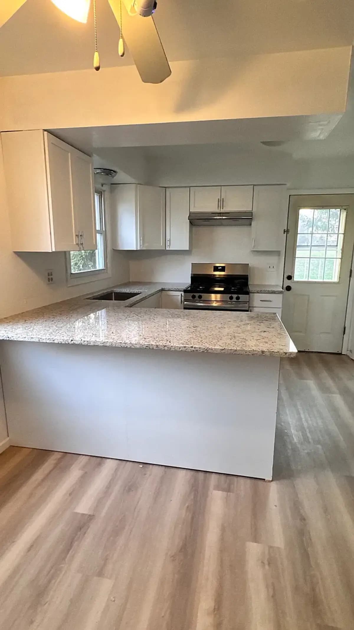 Milwaukee apartments for rent - Property image - 6019-6021 Trail Ridge Ct - 3