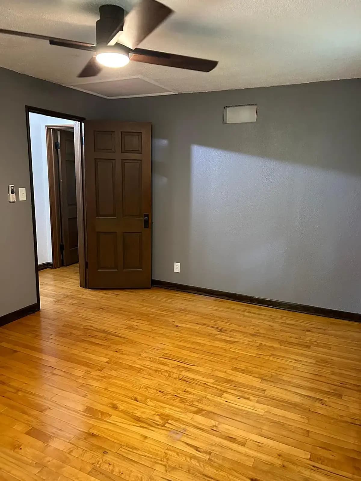 5565 Angle Lane - Apartment - 23