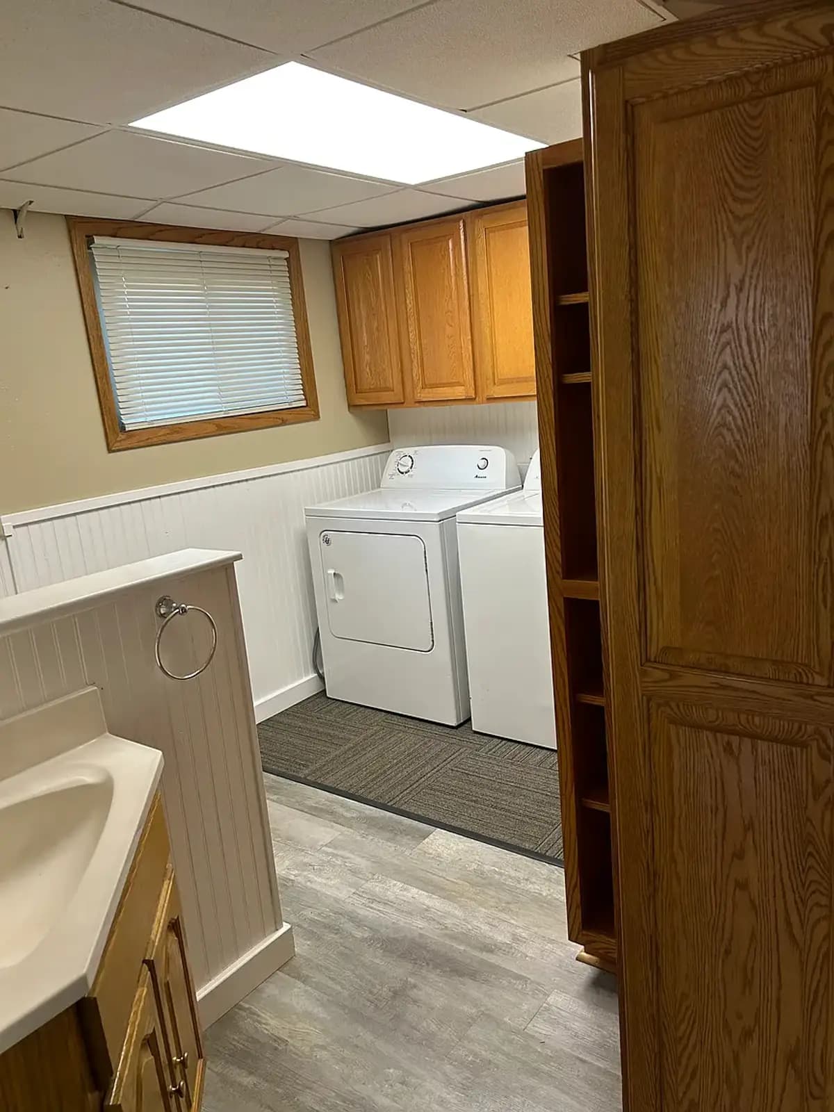 5565 Angle Lane - Apartment - 25