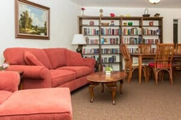 Milwaukee apartments for rent - image - tuscan-village-3.jpg