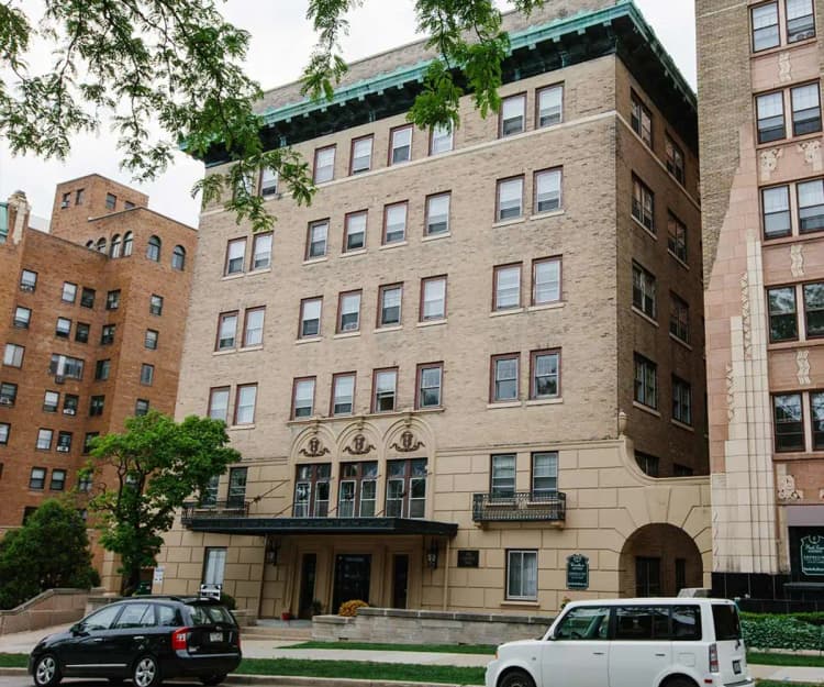 Milwaukee apartments for rent - image - 7Y9A8632.jpg