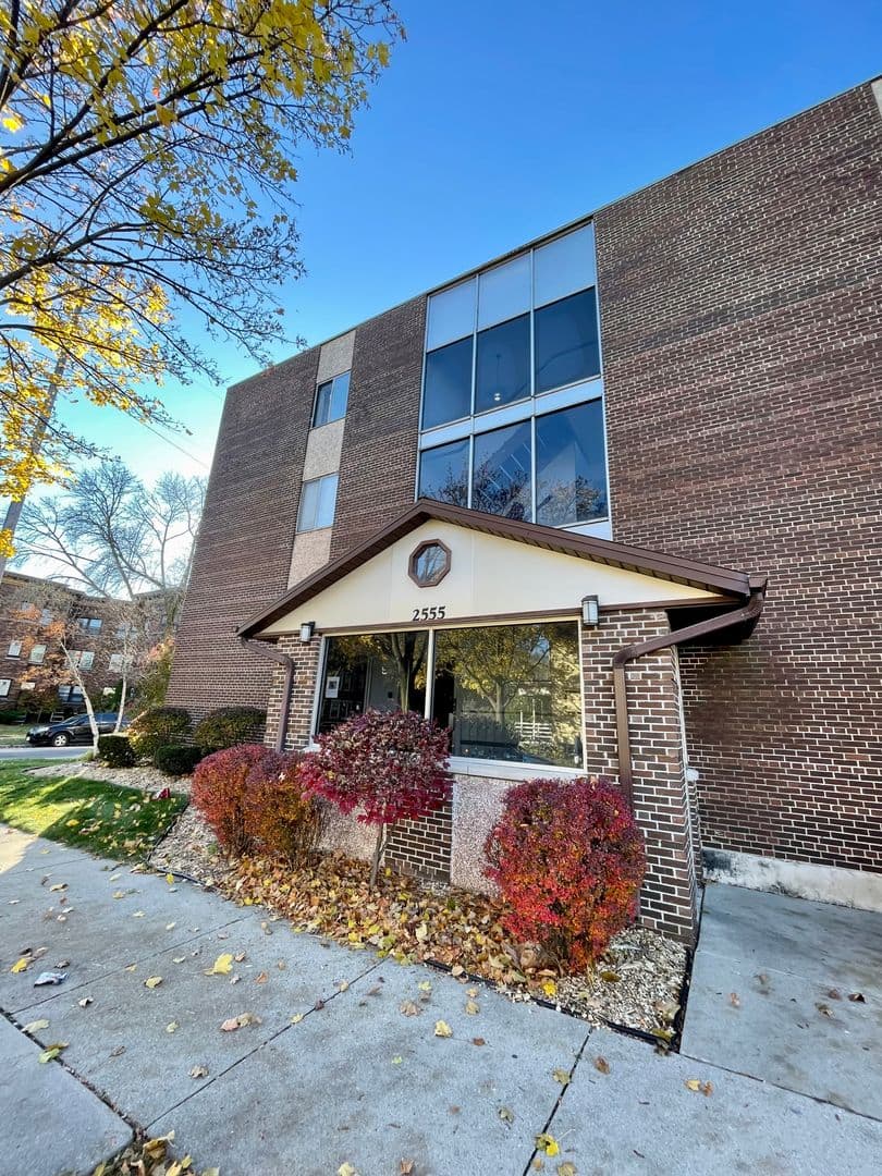 Milwaukee apartments for rent - Property image - "18"" MicroMax Sleeve w/Elastic36373 - 1