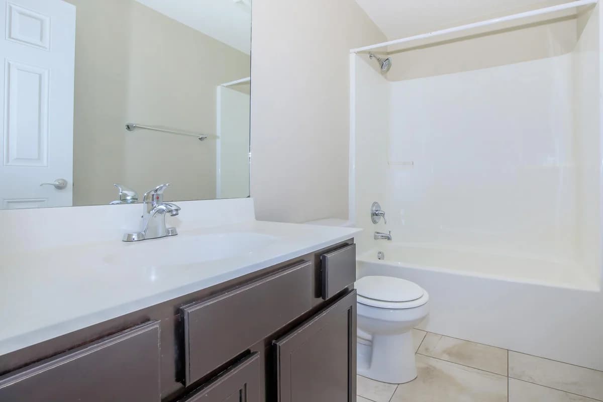 Railway Manor - Apartment - 22