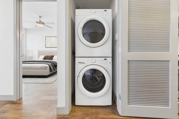 Milwaukee apartments for rent - image - 29043567