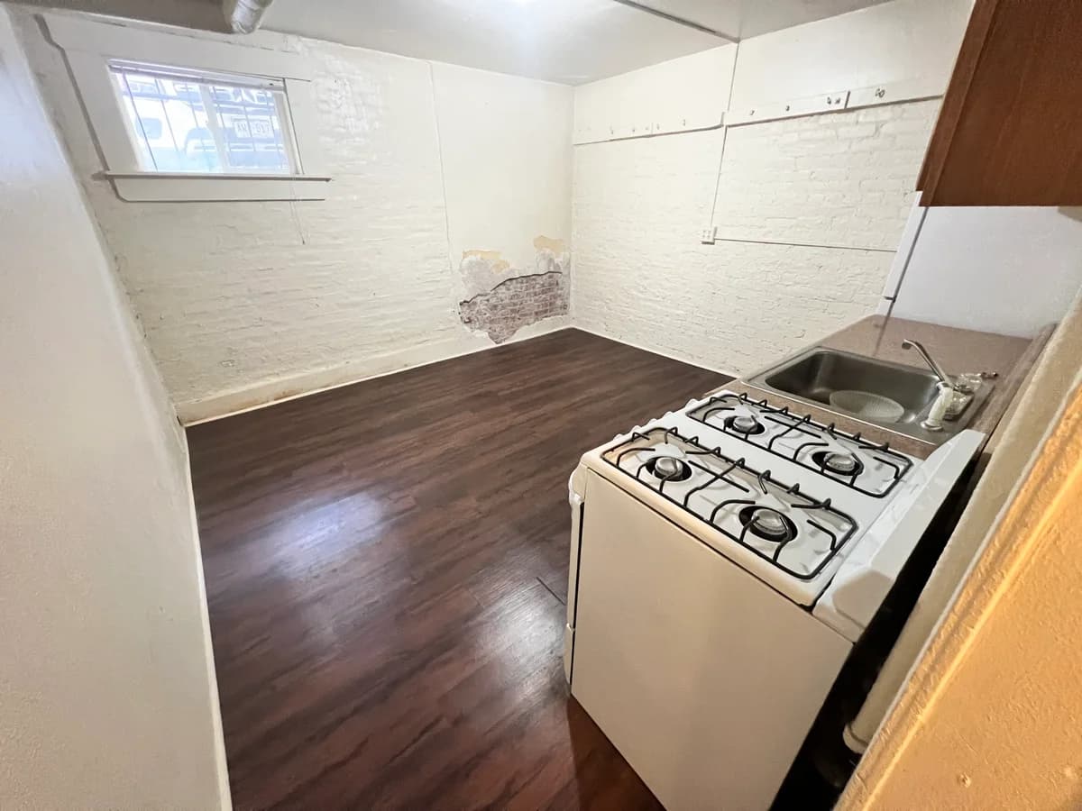 Cross Apartments - Apartment - 41