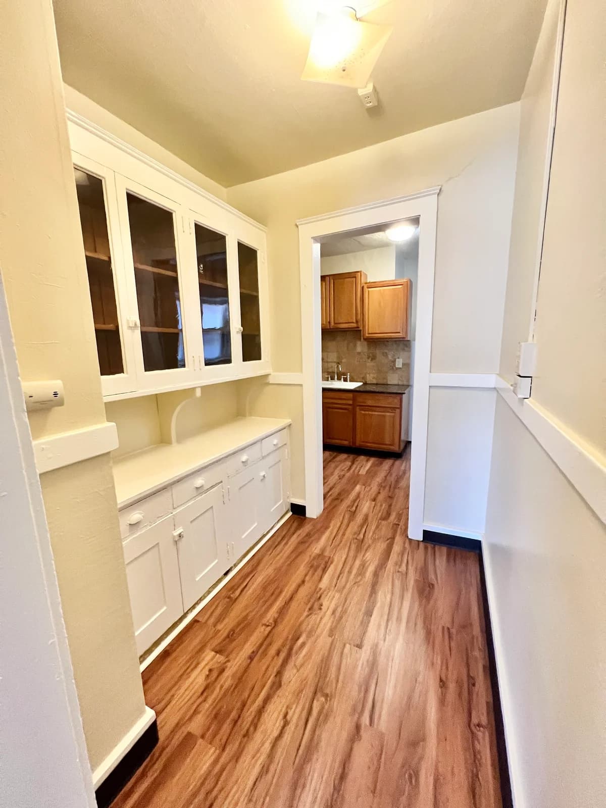 Cross Apartments - Apartment - 70