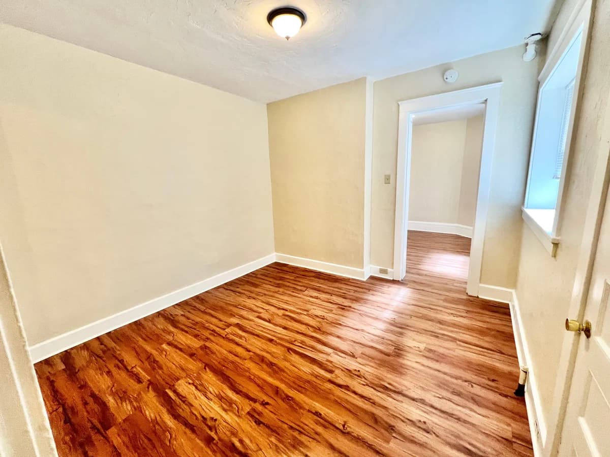 Cross Apartments - Apartment - 20