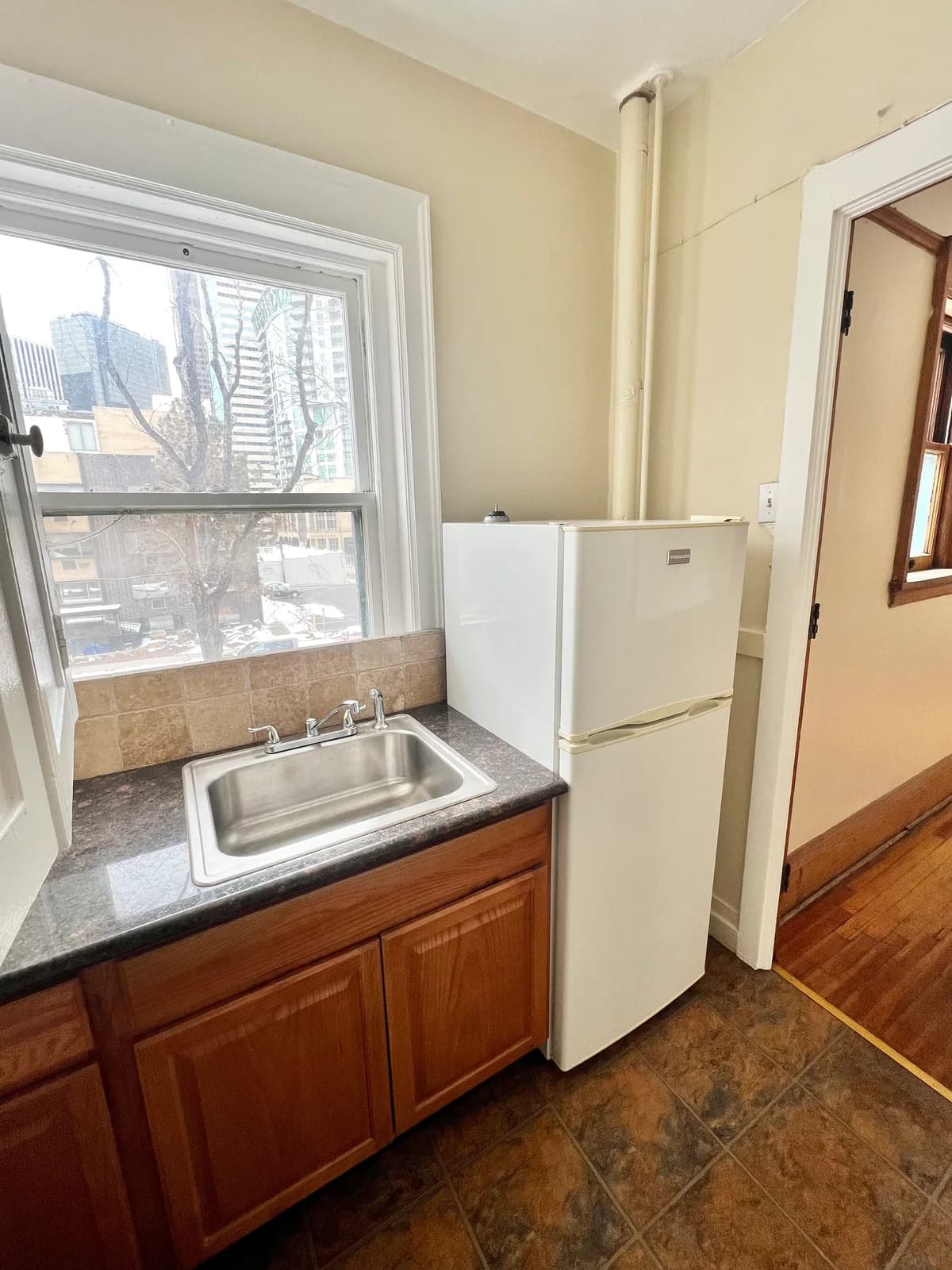 Cross Apartments - Apartment - 145