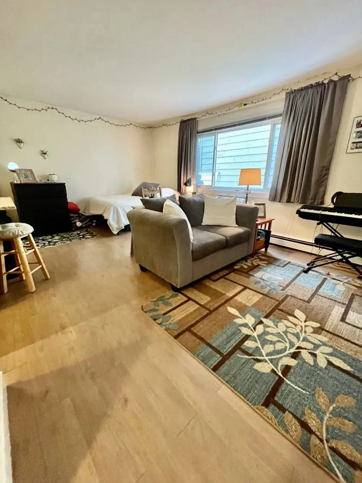 Milwaukee apartments for rent - Property image - 1535 N. Van Buren St. #202 - 3