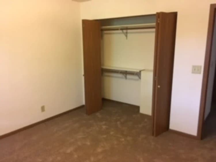Milwaukee apartments for rent - image - villa-rosa-apartments-kenosha-wi-building-photo (6).jpg