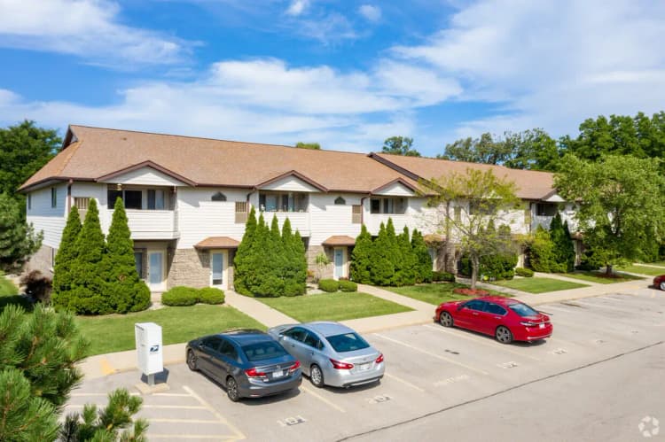 Milwaukee apartments for rent - image - villa-rae-apartments-kenosha-wi-primary-photo.jpg