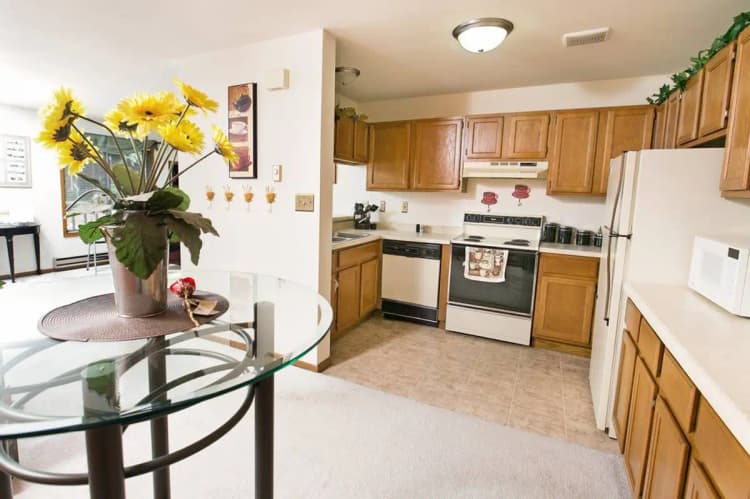 Milwaukee apartments for rent - image - ae9146b26aa304fd496acac6939f3f64.jpg