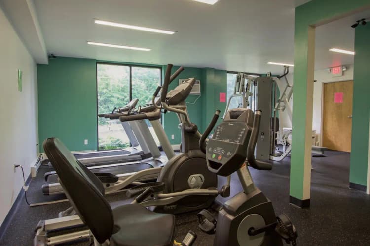Milwaukee apartments for rent - image - greenbrookapartments2.webp