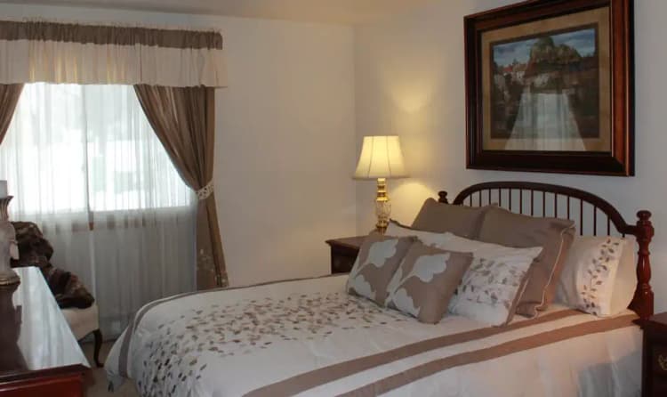 Milwaukee apartments for rent - image - bedroom-photo-gallery.webp